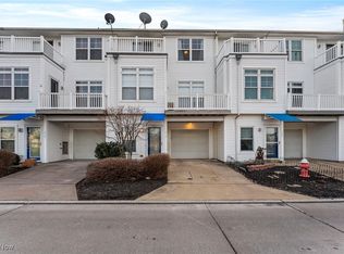 212 E Marina Pkwy, Lorain, OH