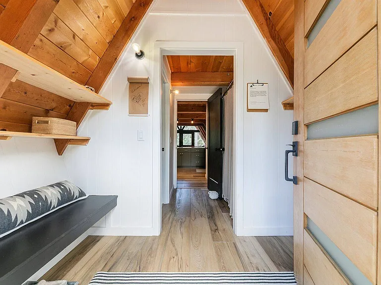 357 Sierra Dr — Photo 16