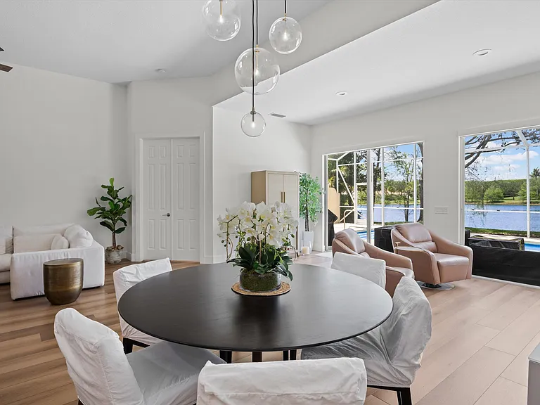 2057 Futana Way — Photo 14