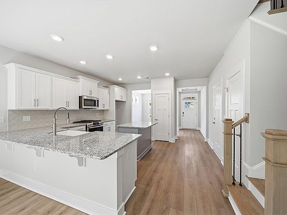 5th image of 9 Long Branch Ct