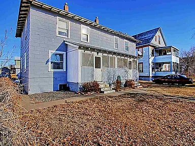 744 Colorado Ave — Photo 2
