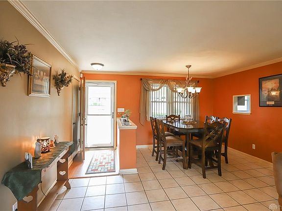 4th image of 231 Hilltop Dr