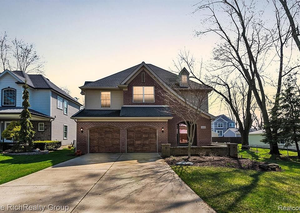 9222 Northern Ave Plymouth MI Zillow