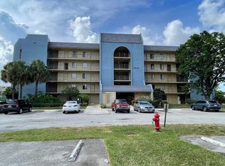 2828 Tennis Club Dr APT 303, West Palm Beach, FL 33417