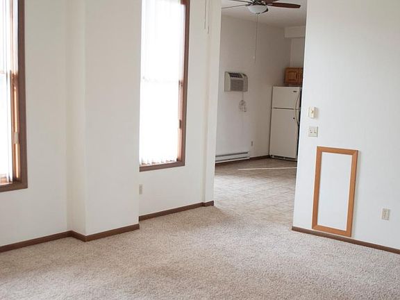 4th image of 1715 Central Ave #2