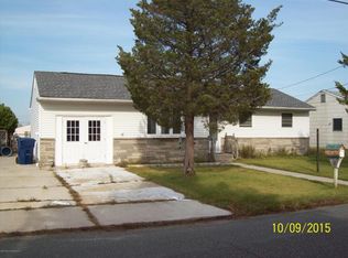 20 W Delaware Dr, Little Egg Harbor, NJ 08087