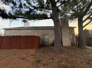2002 Minnie Dr, Arlington, TX 76012