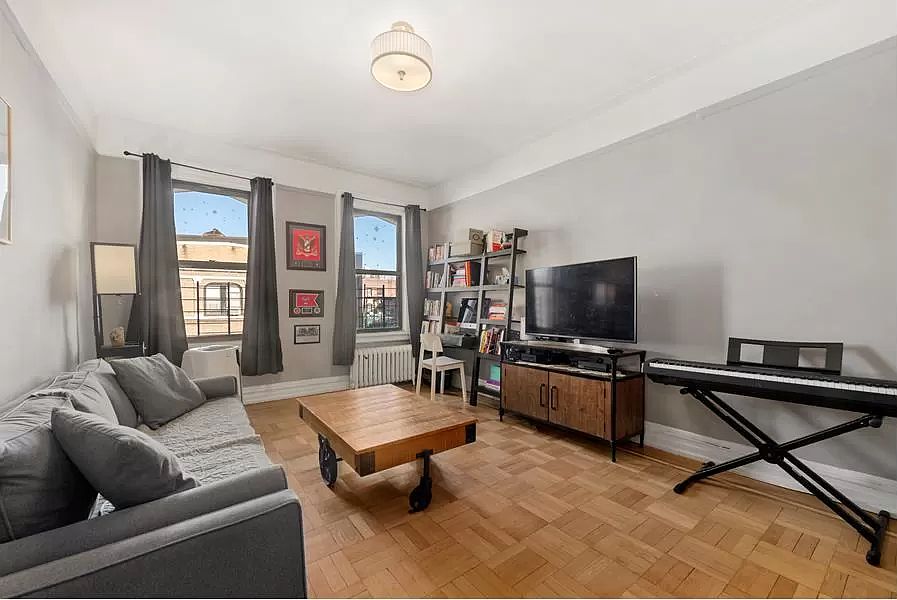 1st image of 70 Haven Ave APT 6A