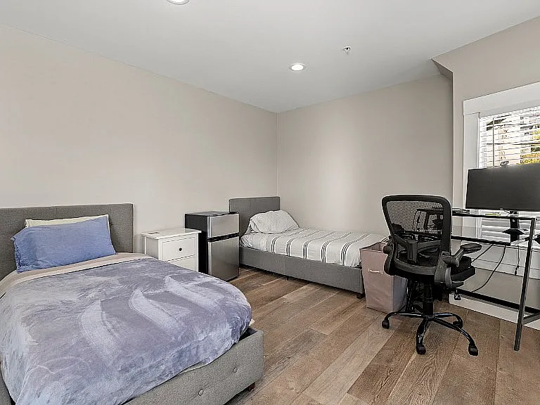 1770 La Loma — Photo 12