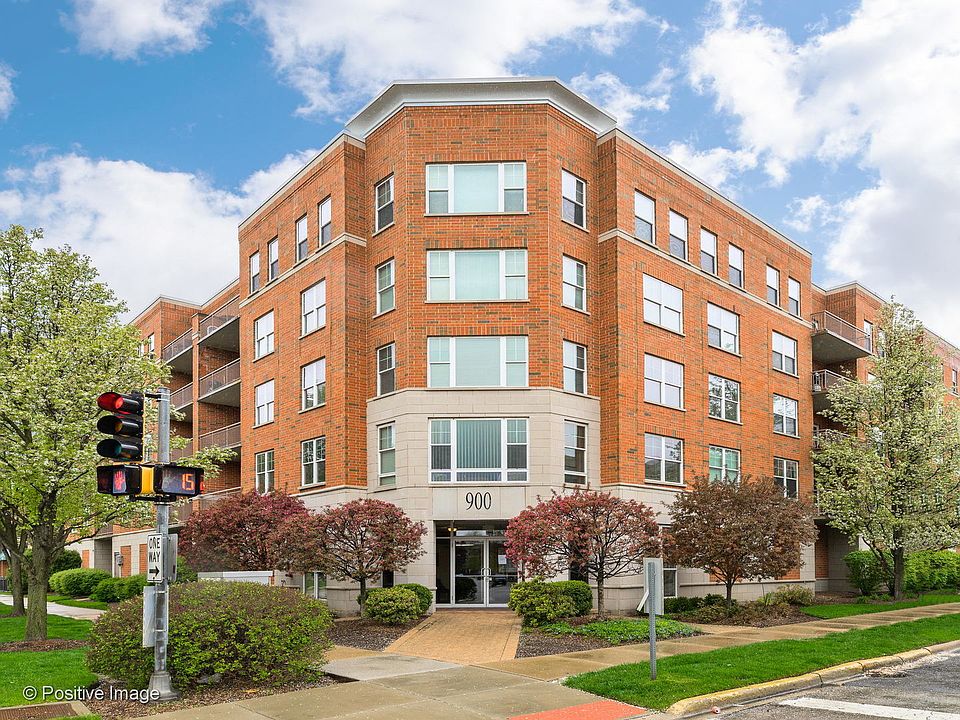 1st image of 900 Lee St Unit 301