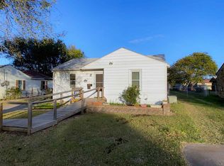 3417 Kingston Rd, Ponca City, OK 74604