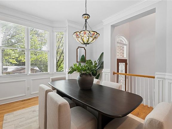 5th image of 1048 Emory Parc Pl