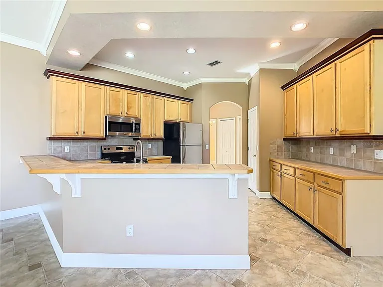 4925 Brightmour Cir — Photo 16