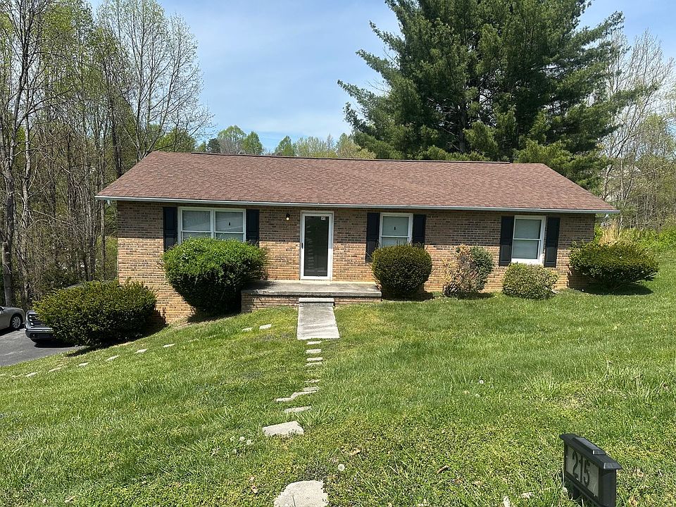 1st image of 215 River Rd