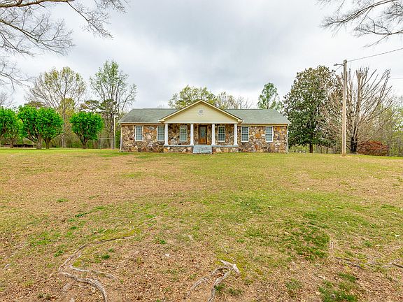 2nd image of 204 Dodd Rd
