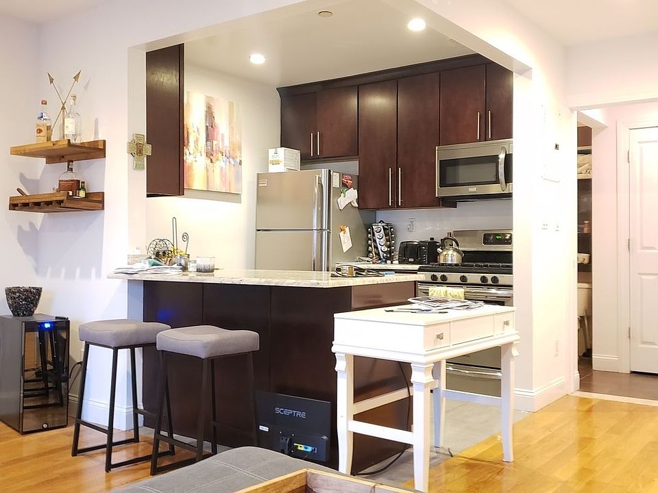 1st image of 26-27 30th St #3F