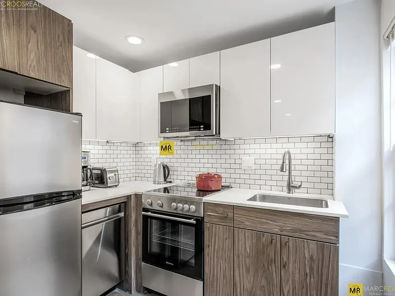 59 Joy St #2 — Photo 2