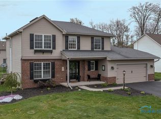 1867 Crossfields Rd, Perrysburg, OH 43551