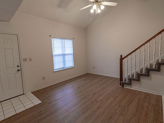 5th image of 212-214 Nikki Way #212