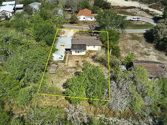 4th image of 617 S Vista Dr