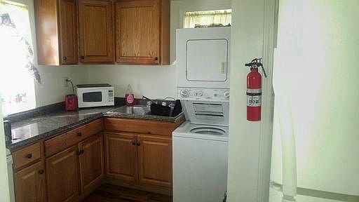 5th image of 222 Doerzbach Ave