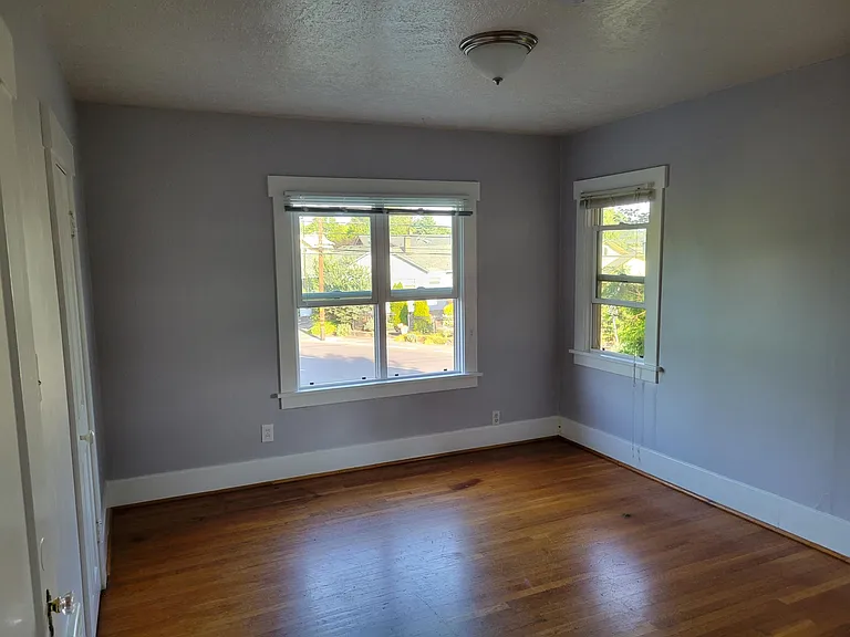 2805 NE 59th Ave — Photo 6