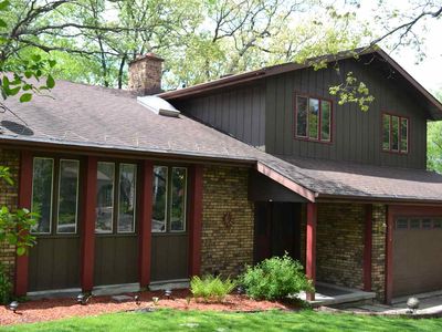 1610 Deerwood Dr, Madison, WI, 53716