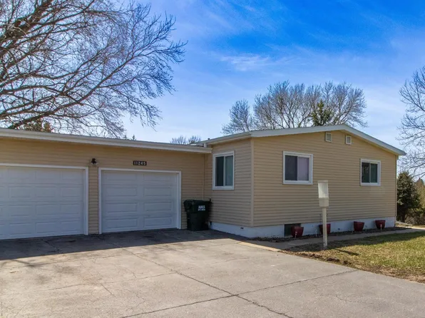 11245 Frontage Dr, Blair, NE 68008