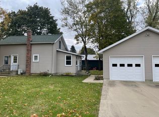435 Catherine St, Colon, MI 49040