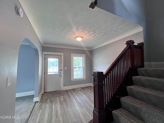 3rd image of 1024 Indiana Ave
