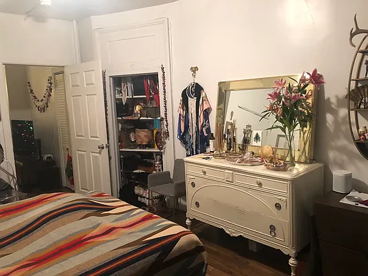 Rented by R New York | media 21