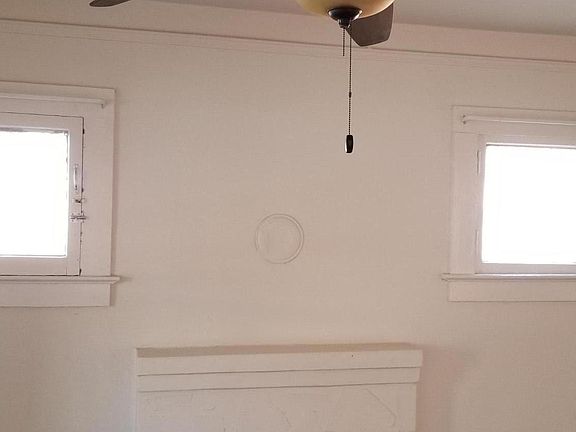 4th image of 3608 Sacramento Ave