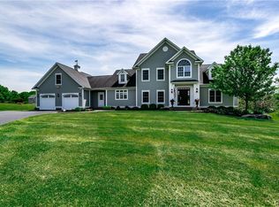 7498 James St, Fayetteville, NY 13066