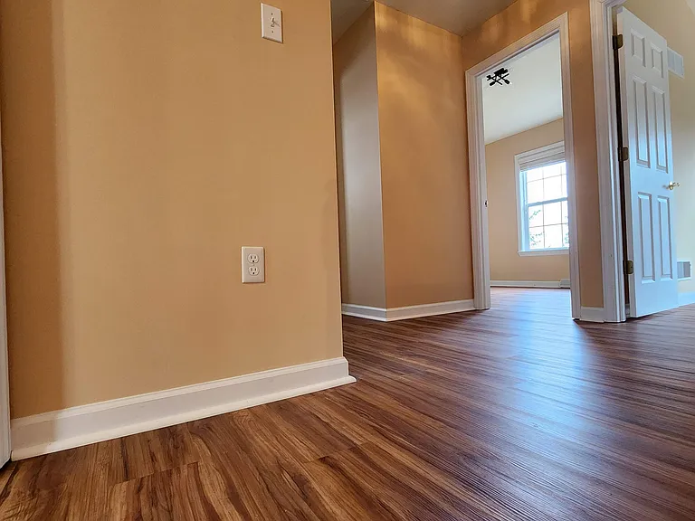 10528 Forest Hill Dr — Photo 28