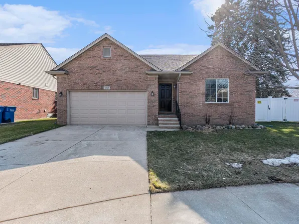 4828 Burberry Dr, Warren, MI 48092