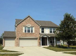1064 Woodfield Ct, Greenwood, IN 46143