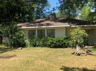 1270 W Giles Rd, Muskegon, MI 49445