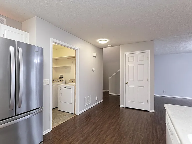 8805 Venice Ln — Photo 10