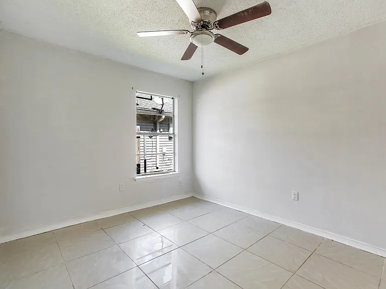4136 Lac Street Pierre Dr — Photo 6