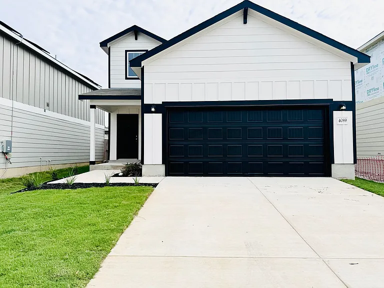 4089 Lily Glade Ln — Photo 1