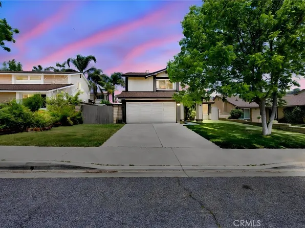 21631 Grovepark Dr, Santa Clarita, CA 91350