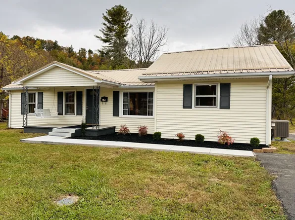 184 Hampton St, Mountain City, TN 37683