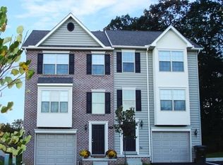 14 Shady Tree Ct, York, PA 17402