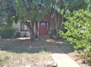 421 E 4th St, Grandfield, OK 73546