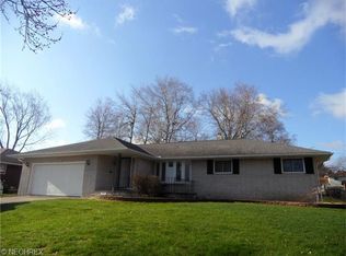 14381 Cherokee Trl, Middleburg Heights, OH 44130