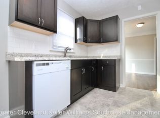 316 E 255th St, Euclid, OH
