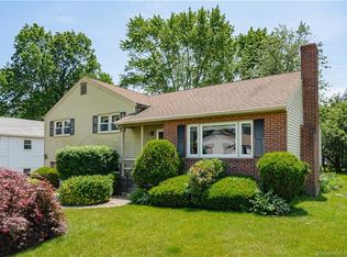 91 Hilldale Rd, West Hartford, CT 06117