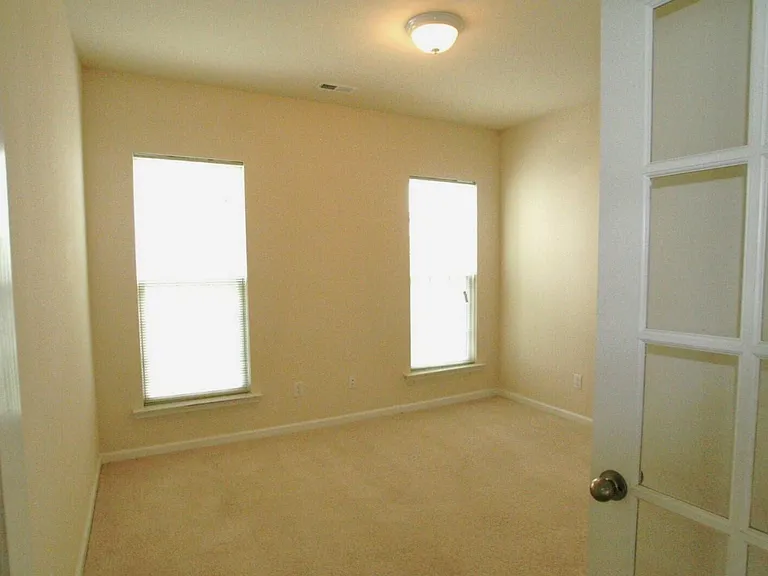 5324 Shaker Heights Ln — Photo 8