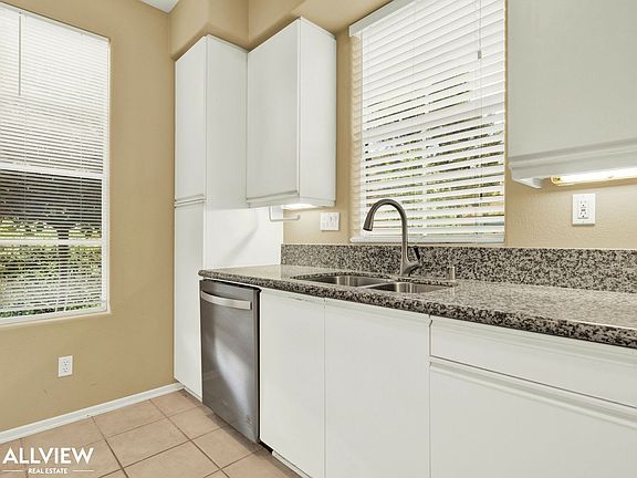 5th image of 3539 Caminito El Rincon Unit 245