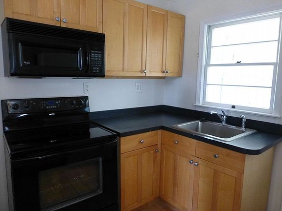 4th image of 273 Williams Ave